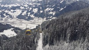 Wintersport lift ski&euml;n skigebied natuur